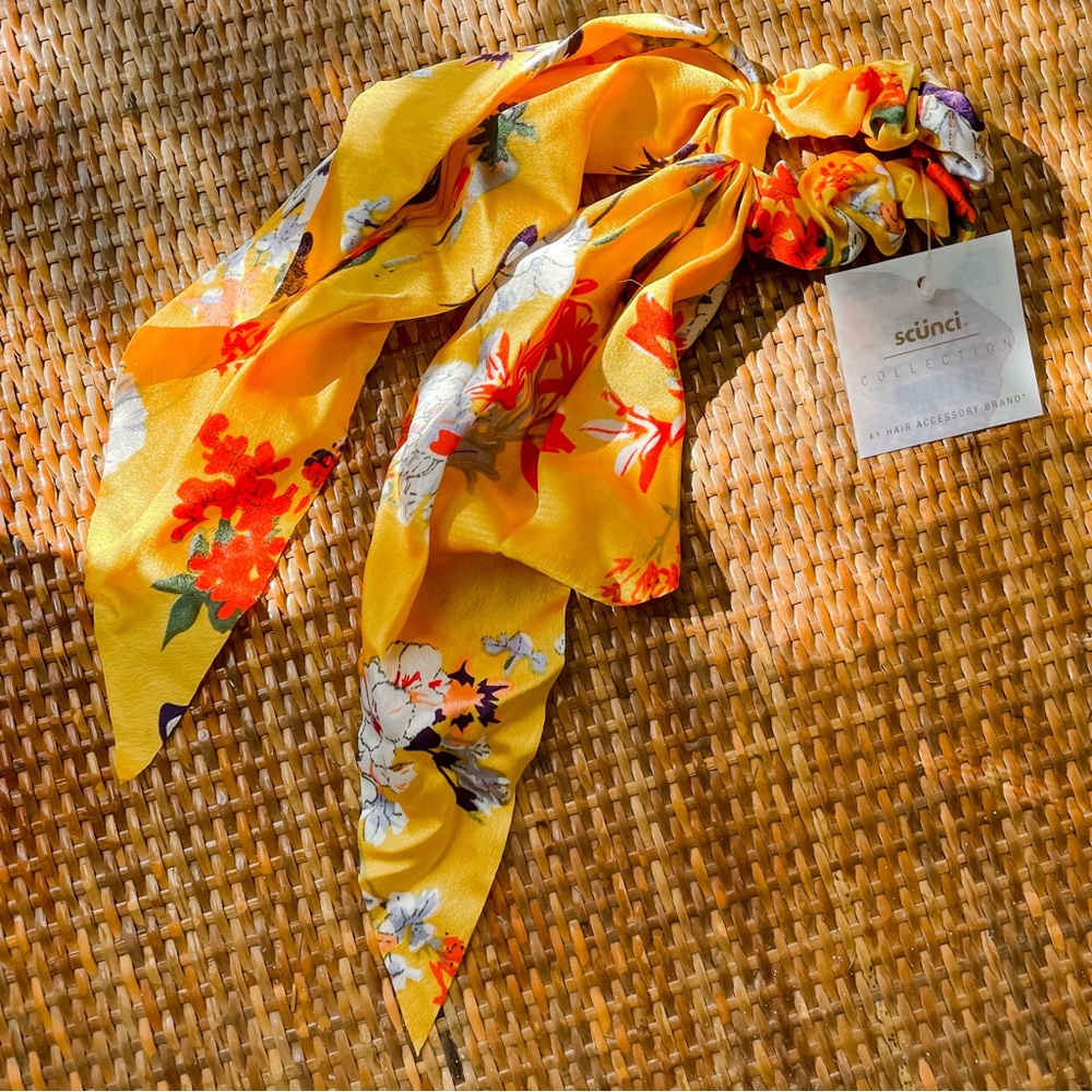 NWT Scünci Collection Scrunchie Bandana Tie Mustard Yellow Floral
